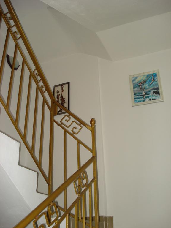 Moni 85 Family House Sozopol Quarto foto